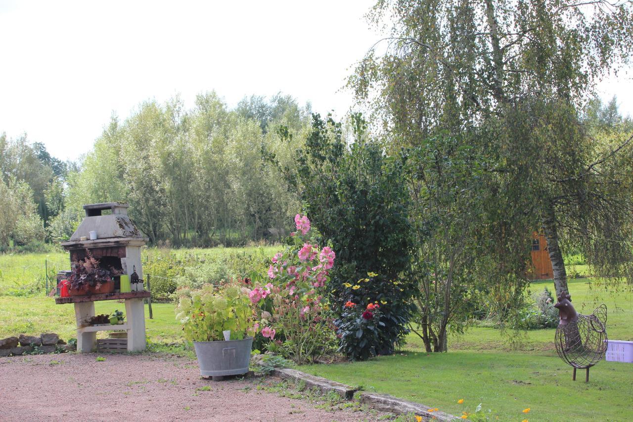 Au Rendez Vous De L'Auxois B&B Essey Номер фото